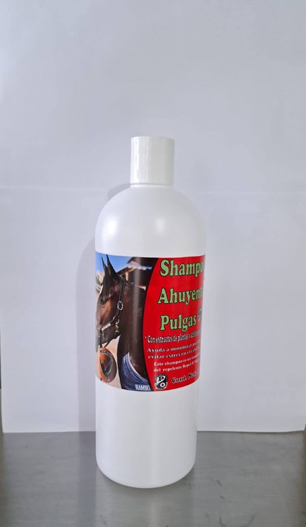 Shampoo con efecto repelente de pulgas para caballos